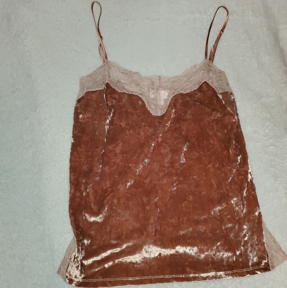 Lauren Conrad Medium Lace & Velvet Cami